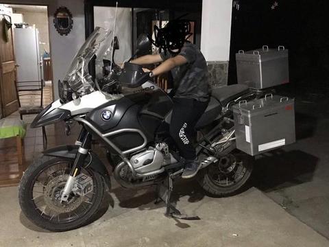 Bmw r1200 gs adventure