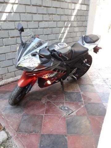 Yamaha R15