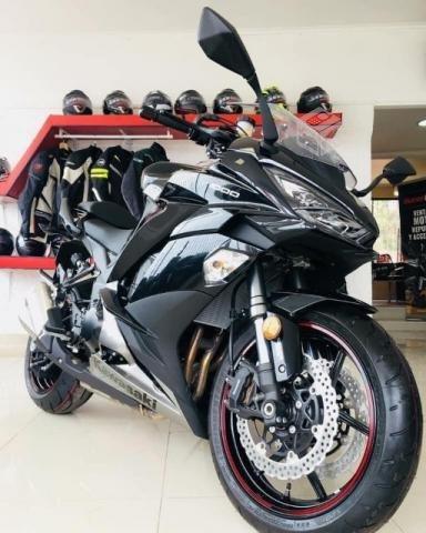 moto kawasaki ninja