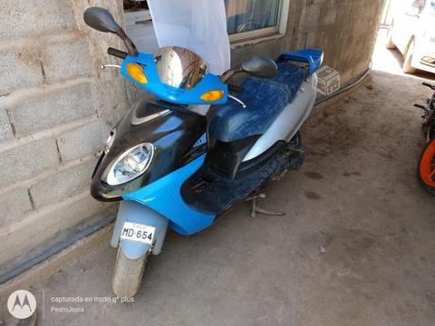 moto scooter año 2013