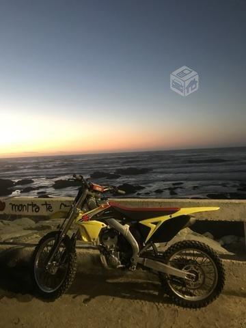 Suzuki RMZ 250