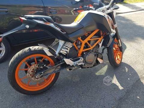 Ktm duke 390