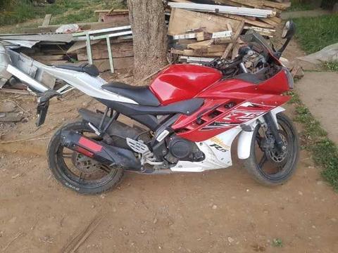 Yamaha r15