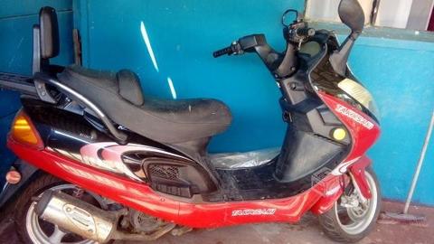Moto scouter Takasak