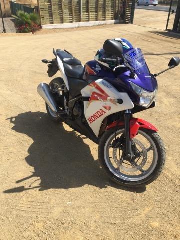 HONDA CBR 250cc 2013