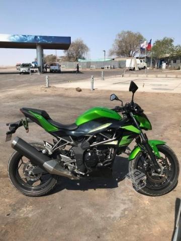 Moto kawasaky