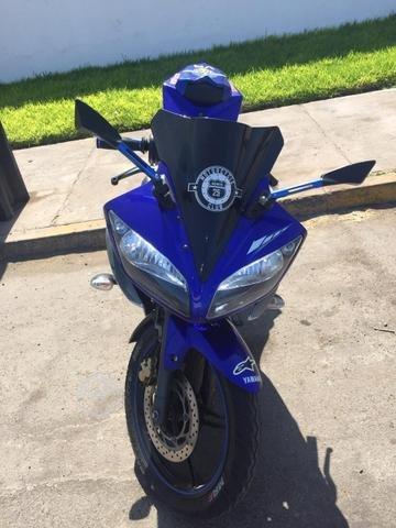 Yamaha r15