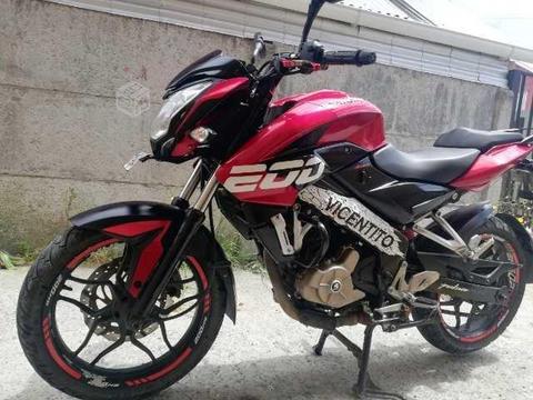 Moto pulsar ns200