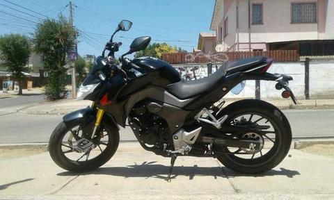 Honda cbri negra