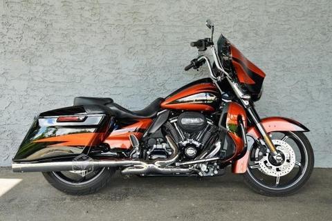 2011 Harley-Davidson Touring FLHXSE