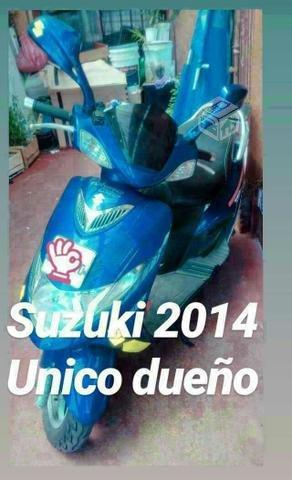 Moto scooter suzuki año 2014