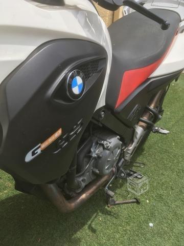 Moto BMW GS 650 con freno ABS