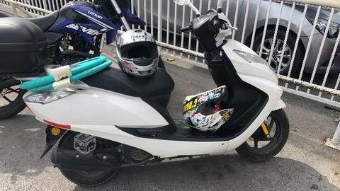 Moto scooter honda elite 2016