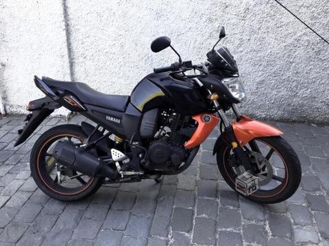 Moto Yamaha FZ 16S 2013