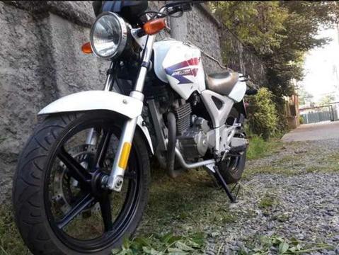 Moto Honda Twister 250cc