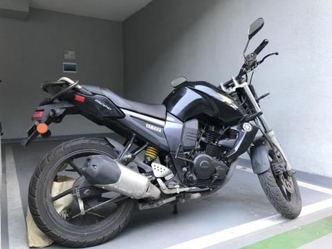 Yamaha FZ-16 impecable varios extras