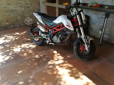 Moto TNT 135