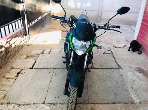 Moto um xtreet 150 r