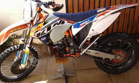 Ktm 300exc six days 2016