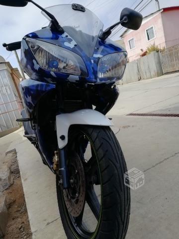 Yamaha R15 2018