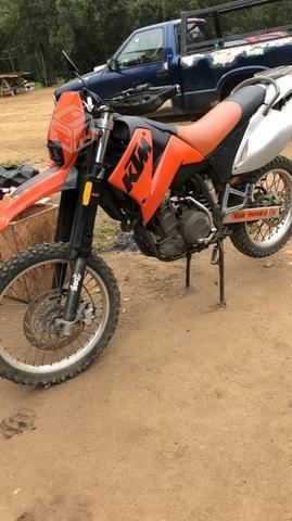 KTM LC4 moto enduro exelente