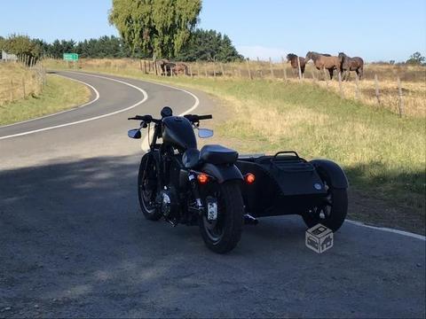 Harley Davidson iron 883 con sidecar