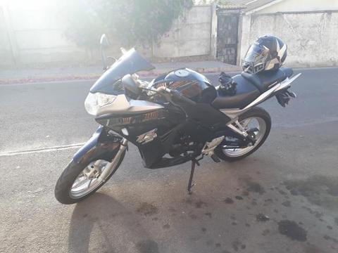 Motorrad R250