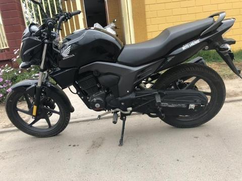 Honda Invicta 150cc 2015