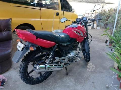 Moto Yamaha YBR 125