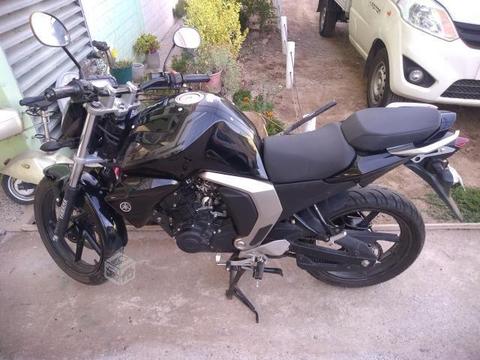 Moto Yamaha FZ 150 un mes de uso