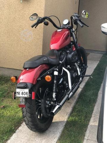 Harley Davidson Iron 883