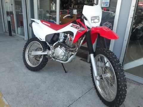 Honda cr 230f