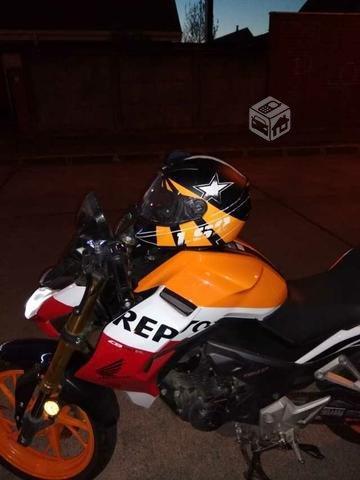 Moto honda repsol 190r