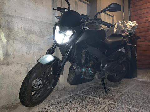 Bajaj dominar 400 naked