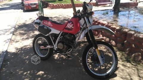 Moto Honda XLR 250 llegar y andar