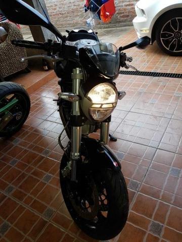 Ducati mounster 696