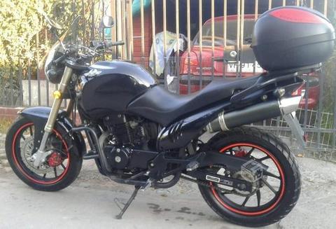 Moto Regal, modelo Raptor SPT-350 año 2014