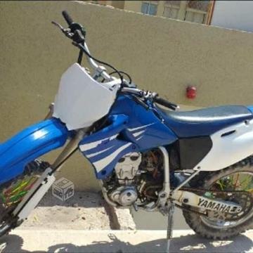 Moto Yamaha yz400