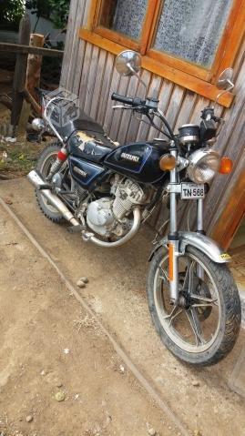 Moto suzuki gn125