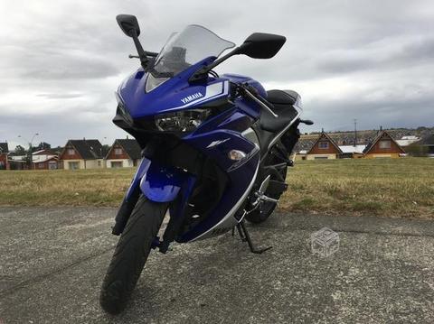 Moto Yamaha YZF R3 320cc