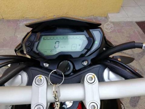 Moto benelli TNT 150 2019