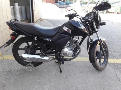 Honda CB1 125cc año 2015