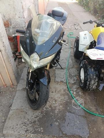 moto Gsx600r