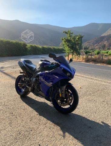 Yamaha r1 2013