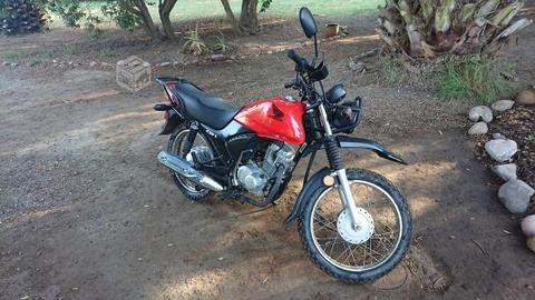 Muy poco uso honda cb1 tuf