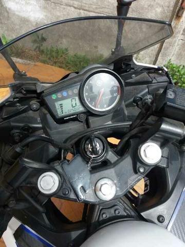 Moto R15 yamaha