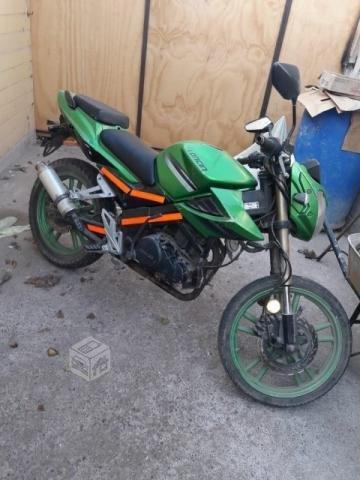 Moto Loncin 180Nk