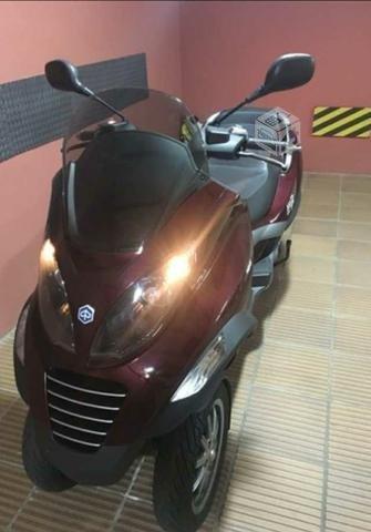 Piaggio mp 3, vespa