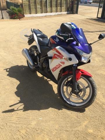 honda cbr 250