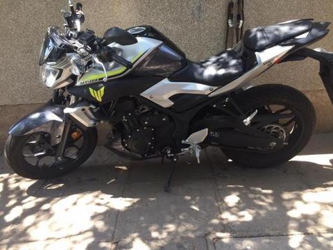 Moto Yamaha mt3 330cc